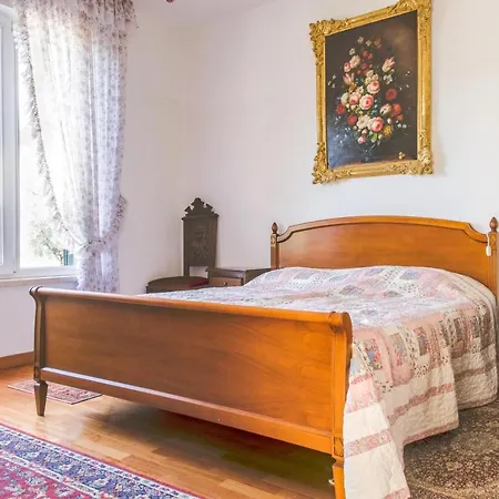 Villa Carini With 3000 Mq Garden & Heated Pool Castelnuovo del Garda Exterior photo