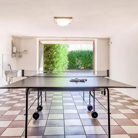 Villa Carini With 3000 Mq Garden & Heated Pool Castelnuovo del Garda Exterior photo