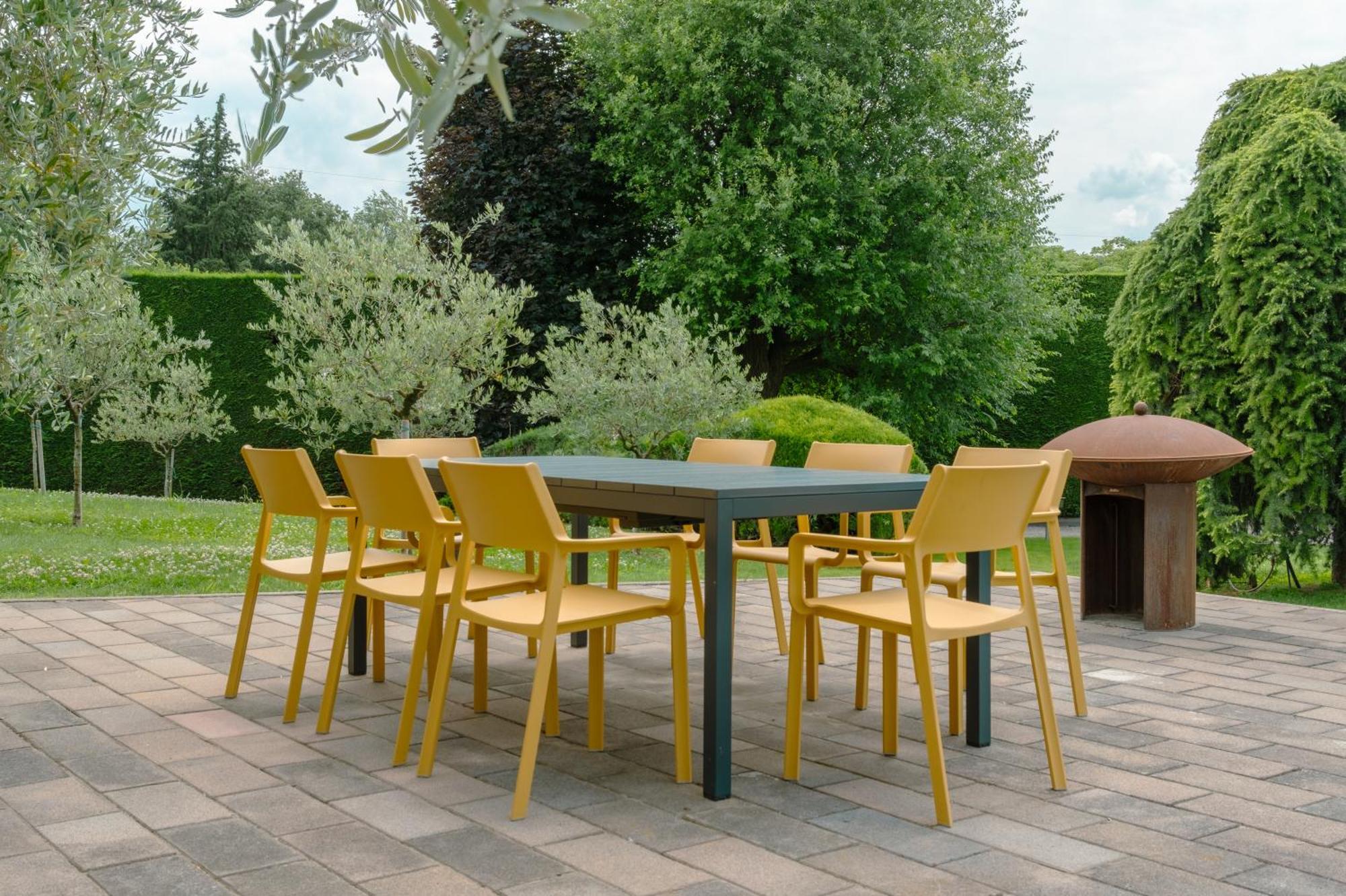 Carini With 3000 Mq Garden & Heated Pool Hébergement de vacances Castelnuovo del Garda